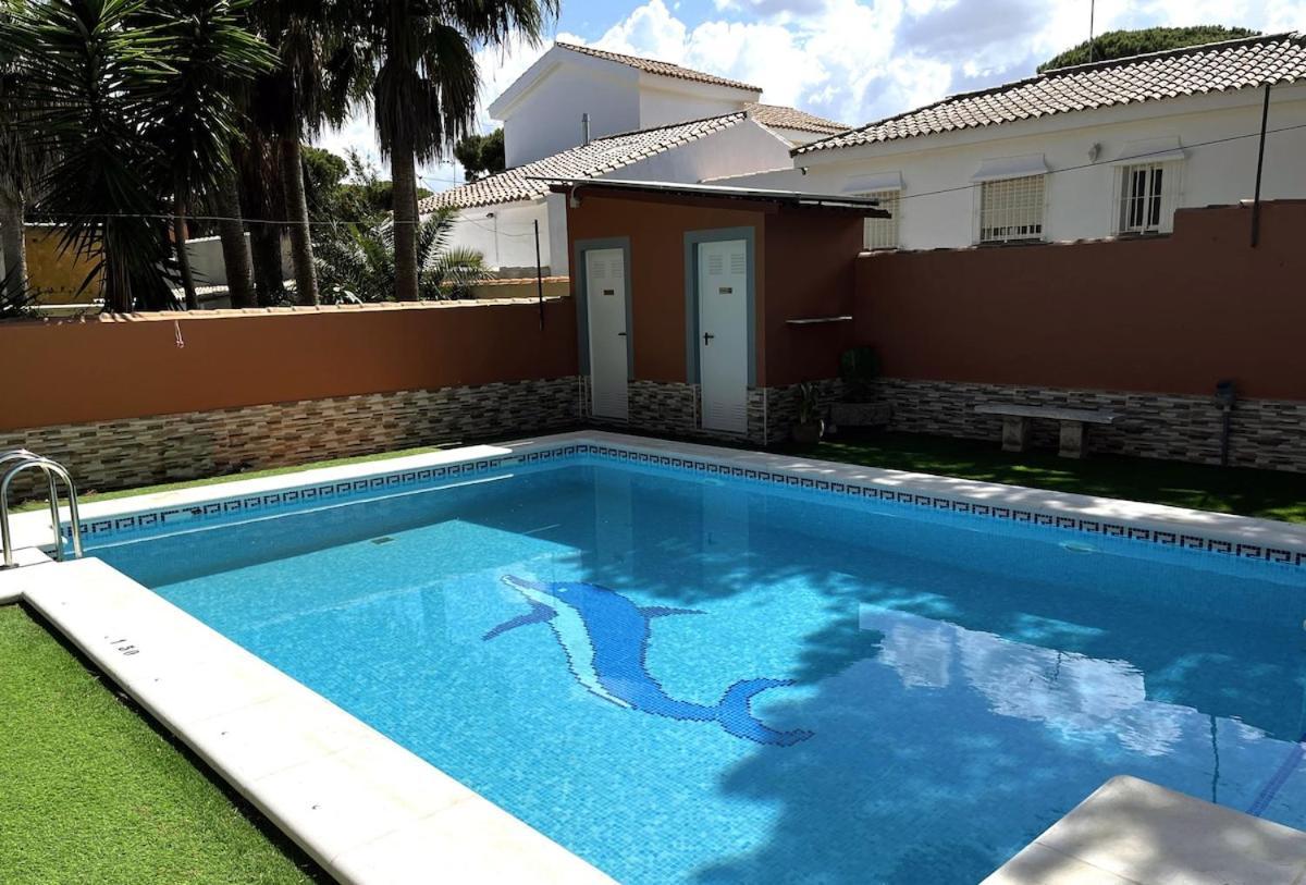 Chalet Los Pinos Con Piscina Privada Novo Sancti Petri Exterior photo